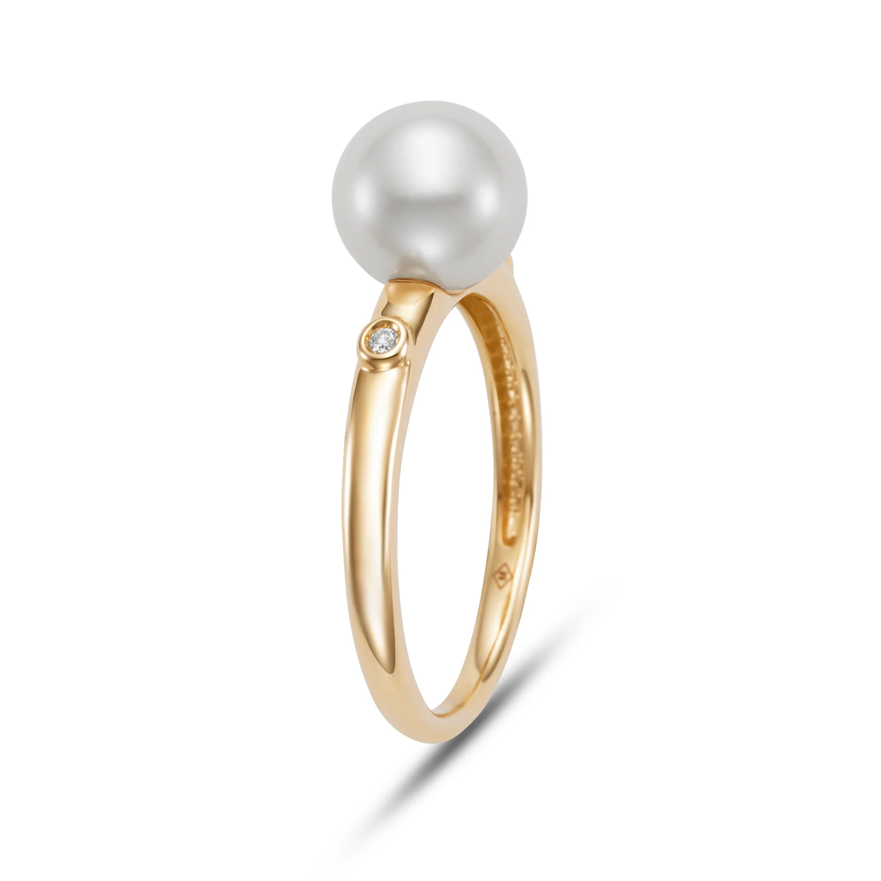 Freshwater Pearl & Diamond Bezel Castone Mia Ring - Image 2