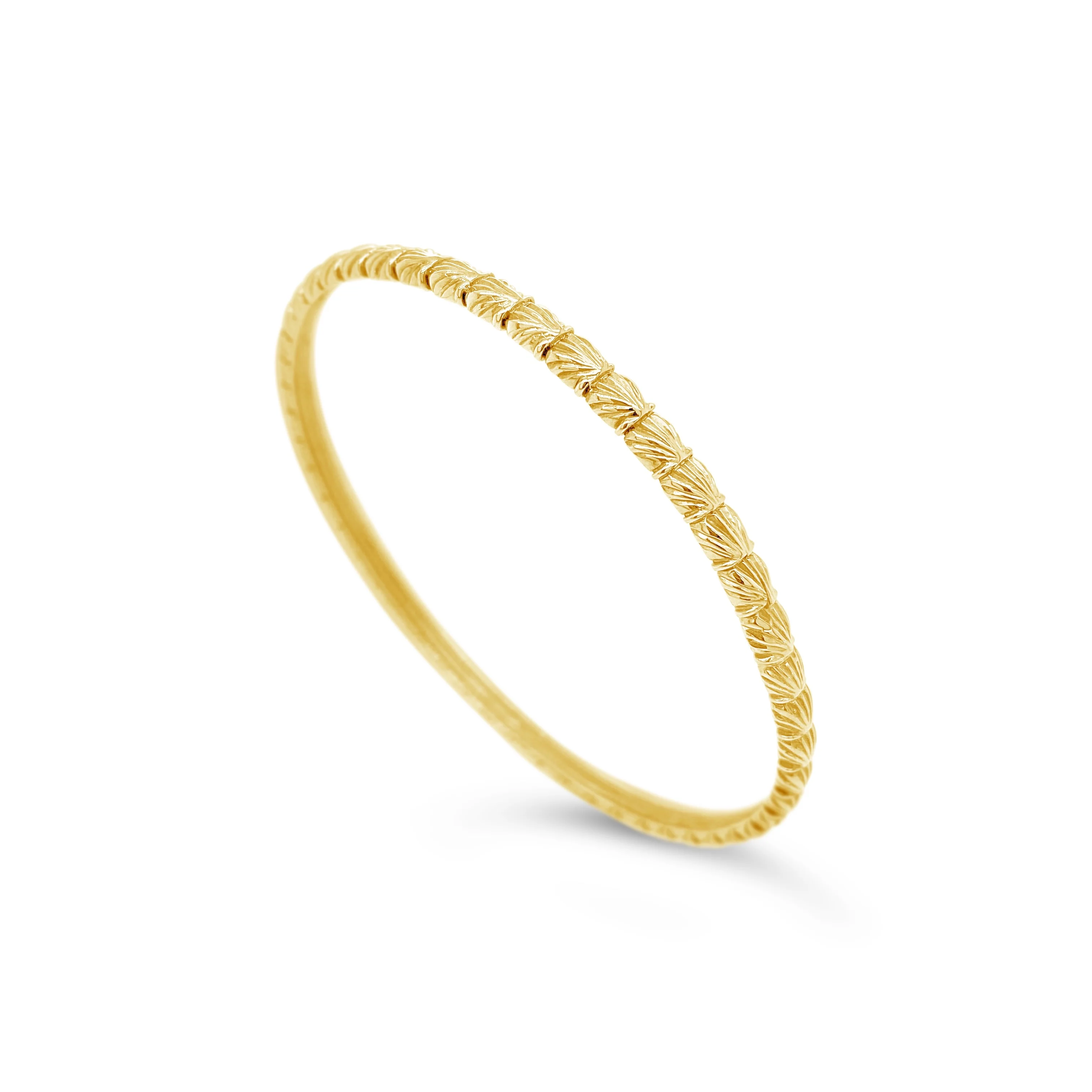 Petite Scallop Shell Bangle Bracelet
